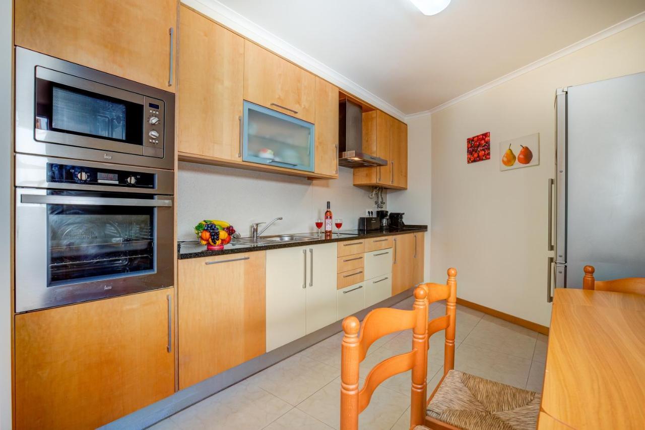 Two Bedroom With Rooftop Pool In Apartment